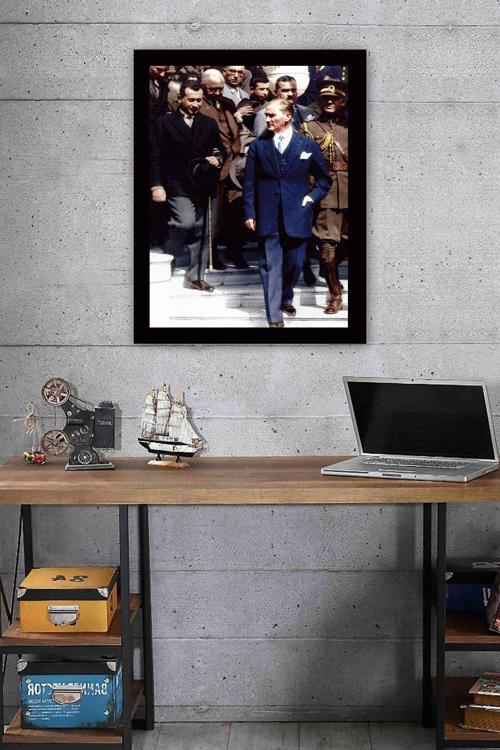 Siyah Çerçeveli Atatürk Tablosu 40 cm x 55 cm