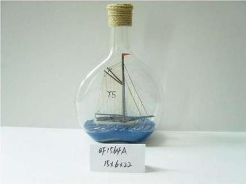 Cam Şişe İçerisinde Gemi Hediyelik Dekoratif Masüstü Ev Aksesuarı