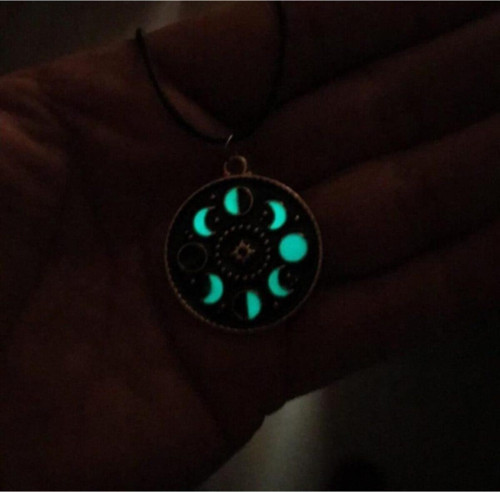 Fosforlu Neon Karanlıkta Parlayan Ay Evreleri Burç Metal Kolye