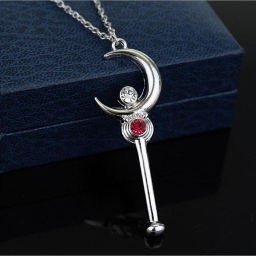 Gri Sailor Moon Ay Savaşçısı Taç Anime Metal Zincirli Kolye