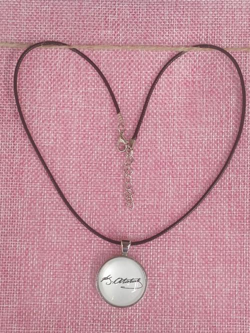 K. Atatürk İmzalı Bombe Kolye Mustafa Kemal Atatürk Kolye Deri İpli