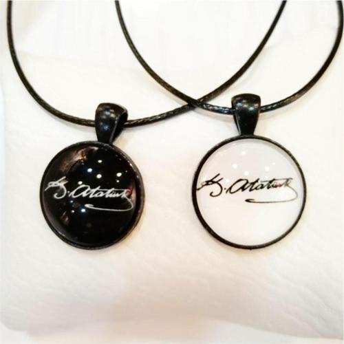 Atatürk Imzalı Kolye Siyah
