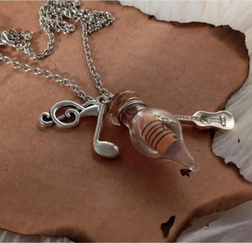 Müzik Gitar Nota Kolye Hediyelik Şık Aksesuar Takı