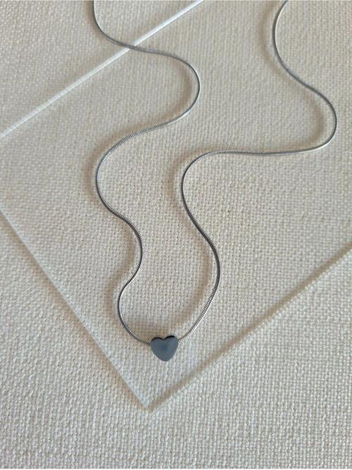 Çelik Kararmaz Mini Kalp  Heart Kolye Gümüş Renk Aksesuar Şık Kadın