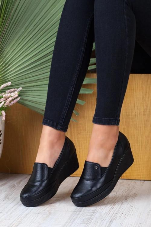 3220 Comfort Dolgu Taban Hakiki Deri Kadın Ayakkabı