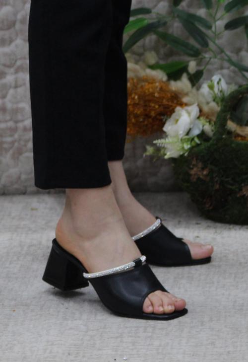 6395 Taşlı Topuklu Kadın Terlik