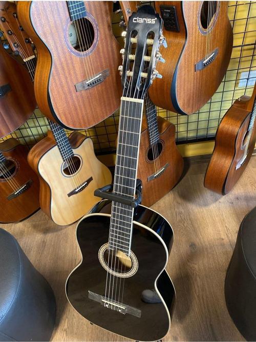 Klasik Gitar Full Set ( Kılıf, Yedek Takım Tel, Pena Hediyeli )