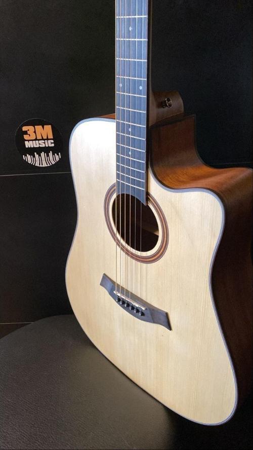 Lea Akustik Gitar Kesik Kasa Cutaway ( Kılıf, Askı Kayışı, Pena Hediyeli)