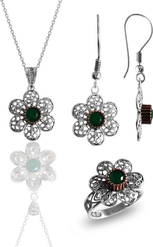 Gümüş kök zümrüt taşlı papatya modeli telkari işlemeli kolye küpe ve yüzük üçlü set