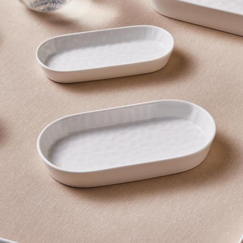 x Refika Bembeyaz Kayık Tabak 18 cm