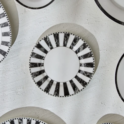 Damalı Porselen Pasta Tabağı 19 cm