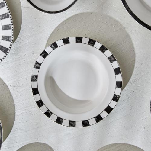Damalı Porselen Çukur Çizgili Tabak 22 Cm