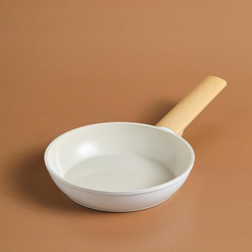 x Refika Swiss Crystal Almond Cream İndüksiyon Tabanlı 18 cm Tava