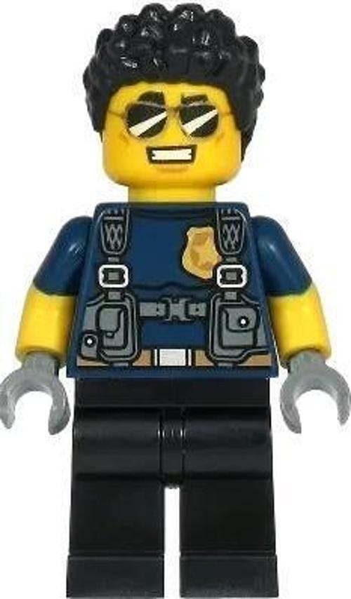 Minifigür - Police Officer - Duke DeTain, Dark Blue Shirt with Molded Short Sleeves, Harness, Black Legs, Black Hai
