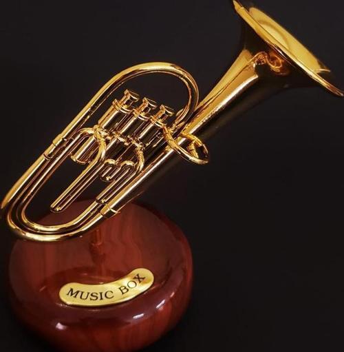 Saksafon Müzik Kutusu K-1049-3