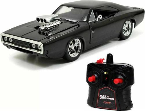 USB Şarjlı Uzaktan Kumandalı Araba Yeni 1:16 Fast & Furious Dom’s Dodge Charger R/T