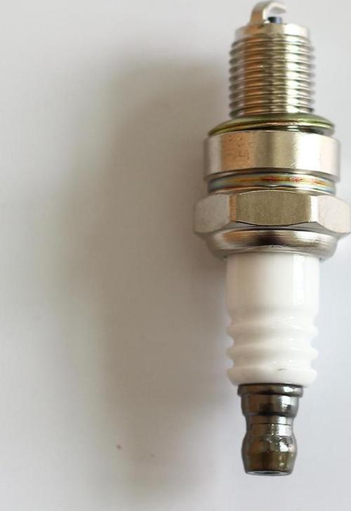 Ms211 / Ms251 / Ht101 Motor Bujisi Buji Anahtarı Hediye