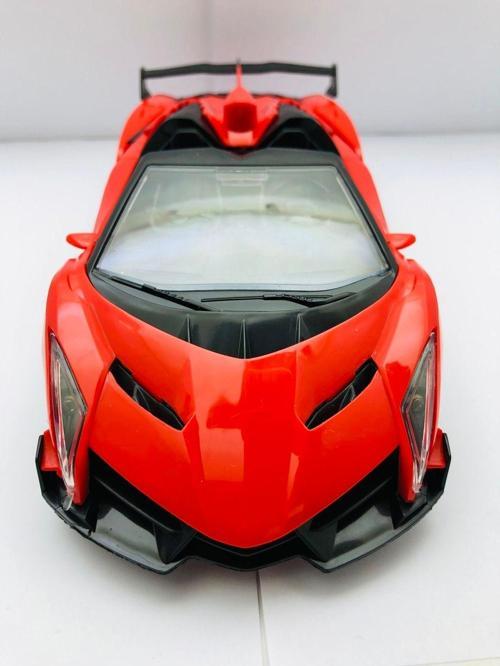 Drift Car Kumandalı Drift Car 1.18 Scale Şarjlı Pilli Işıklı