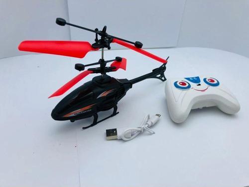 Işıklı Rc Helikopter Uzaktan Kumandali Sarjli Ve Sensörlü
