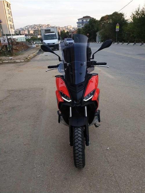 Aprilia SR GT 200 Siperlik Ön Cam 2021 2024 Model 58cm Açıkfüme Renkli 4mm