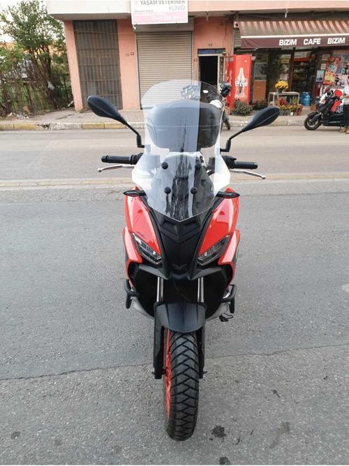 Aprilia SR GT 200 Siperlik Ön Cam 2021 2024 Model 58cm Şeffaf Renkli 4mm