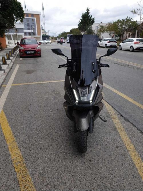 kymco Skytown 125 Siperlik Ön Cam 2023 2024 Model 72cm Siyah Renkli 4mm UZUN CAM