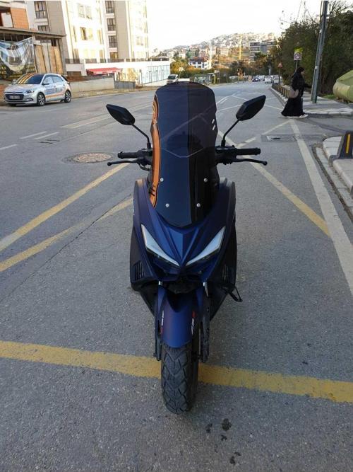 Arora Max T Siperlik Ön Cam 2022 2024 Model 55cm Siyah Renkli 4mm KISA SPOR CAM