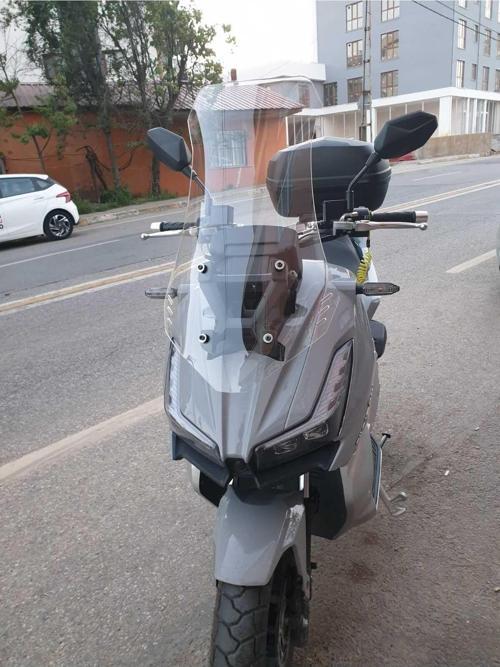 Motolüx Wow Siperlik Ön Cam 2023 2024 Model 75cm Şeffaf Renkli 4mm UZUN CAM