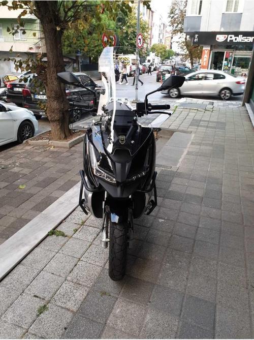 Barossa ADV 125 Siperlik Ön Cam 2024 Model 57cm Şeffaf Renkli 4mm KISA SPOR CAM
