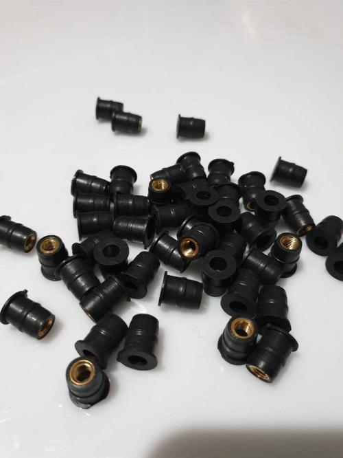 Motosiklet Siperlik Ön Cam Somunu ( M6 ) (9 Adet) 6x11x13mm