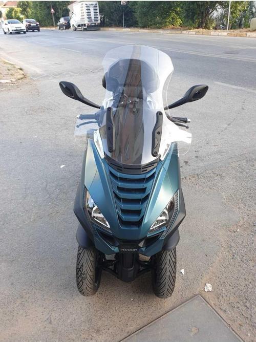 Peugeot Metropolis 400 Siperlik Ön Cam 2021 2024 Model 68cm Şeffaf Renkli 4mm