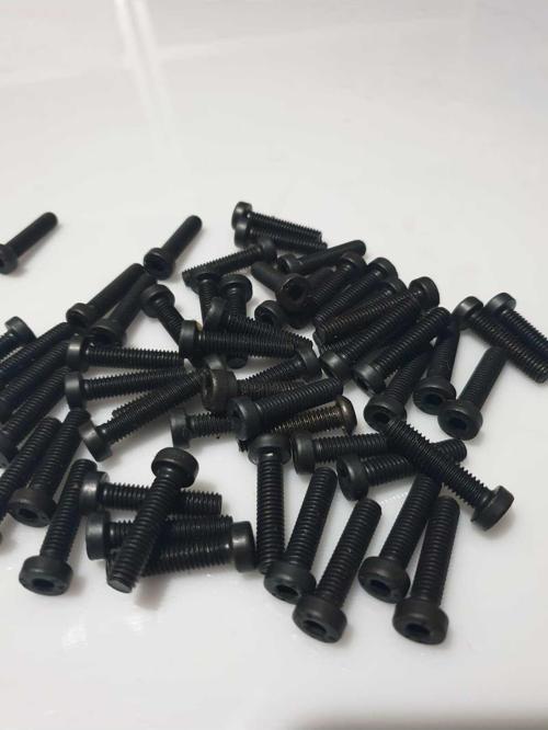 Motosiklet Camı Vida seti 5×2.5cm (8 Adet) Siyah Renkli