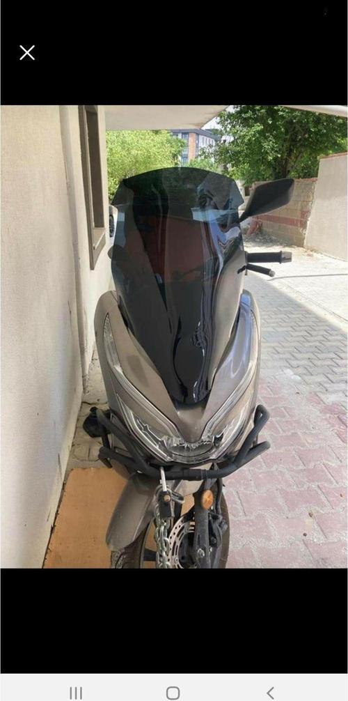 Honda Pcx Siperlik Ön Cam 2018 2020 Model 65cm Siyah Renkli 4mm ORTA BOYLU CAM
