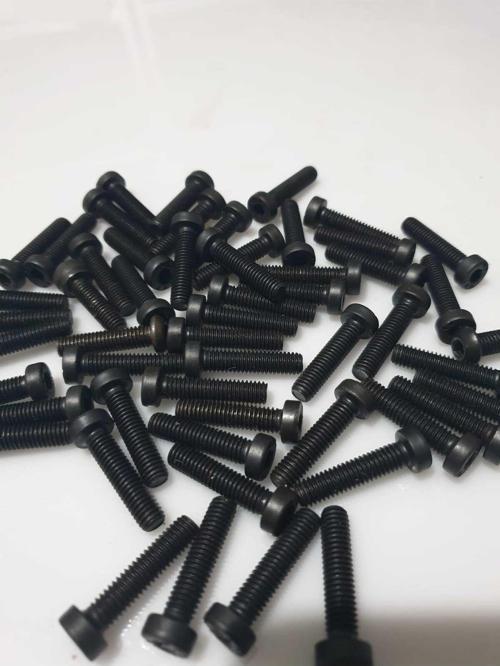 Motosiklet Camı Vida seti 6×2.5cm (100 Adet) Siyah Renkli