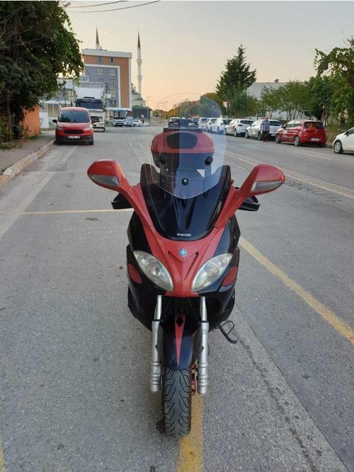Piaggio X9 Siperlik Ön Cam 2004 2007 Model 59cm Şeffaf Renkli 4mm