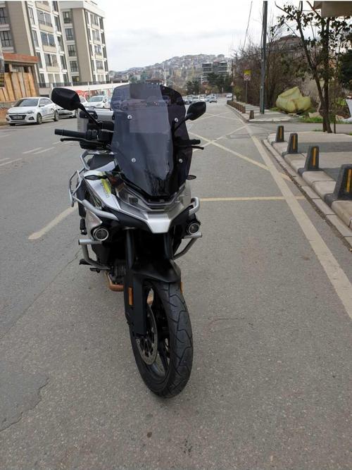 CF MOTO 800 MT Siperlik Ön Cam 2024 Model 57cm siyah Renkli 4mm UZUN CAM