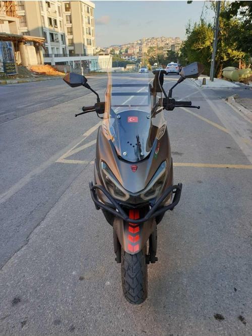 RKS Newlight 125 Siperlik Ön Cam 2021-2022 Model 65cm Şeffaf Renkli 4mm PRO MODELE UYMAZ