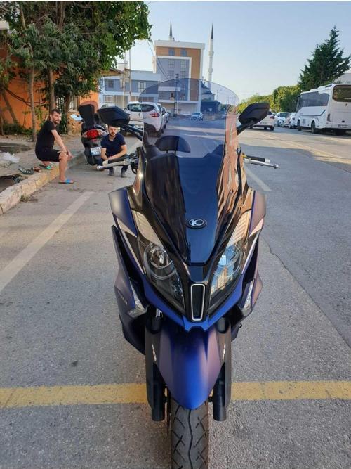 Kymco Downtown 250i Siperlik Ön Cam 2016 2024 Model 78cm Açıkfüme Renkli 4mm UZUN CAM