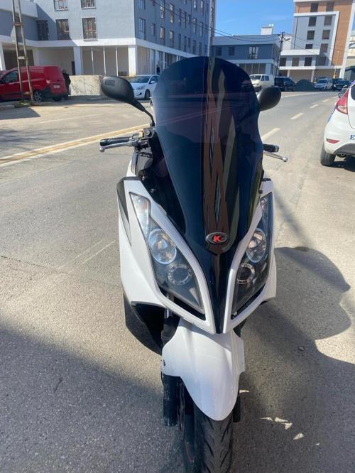Kymco Downtown Siperlik Ön Cam 2010 2015 Model 78cm Siyah Renkli 4mm UZUN CAM