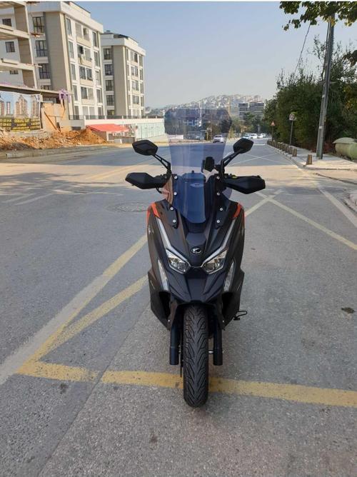 Kymco DTX 250 Siperlik Ön Cam 2024 Model 67cm açıkfüme Renkli 4mm Elcik Model