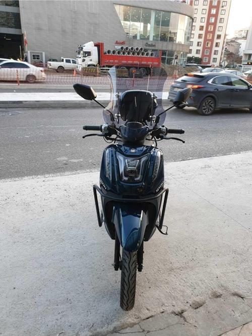 Yuki Gentle Siperlik Ön Cam 2024 Model 44cm Açıkfüme Renkli 4mm APARATSIZDIR