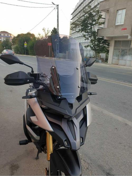 Voge DSX 525 Siperlik Ön Cam 2023 2024 Model 56cm Açıkfüme Renkli 4mm