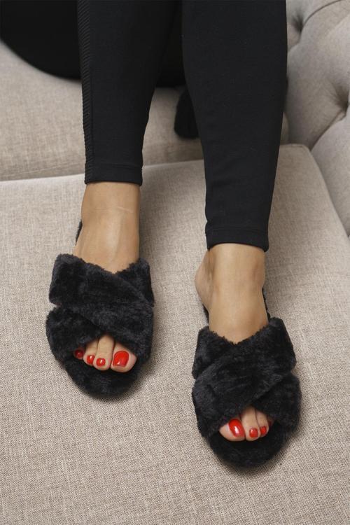 Çapraz Peluş Terlik TS1026