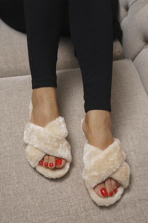 Çapraz Peluş Terlik TS1026