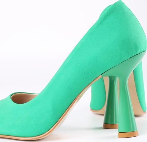 Kadın Stiletto Sivri Burun Topuklu Ayakkabı TS1136