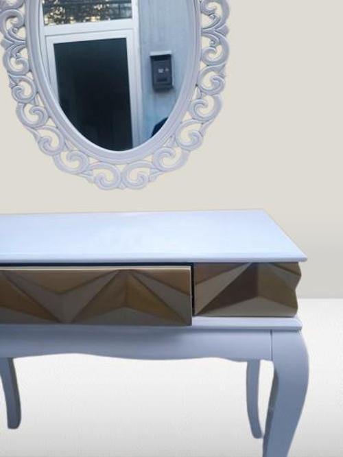 Dresuar Piramit Model 90520 Kayın Lükens Ayak Nakış Ayna Piramit Tabla Gold Beyaz