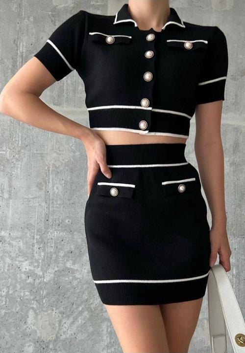 Kadın Siyah Polo Yaka Inci Düğmeli Mini Etek Crop Ikili Takım