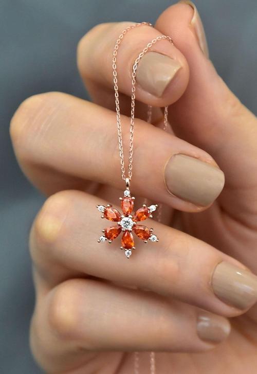 925 Ayar Gümüş Turuncu Taşlı Kamelya Çiçeği Kadın Kolye