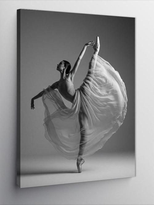 Kanvas Tablo Siyah Beyaz Balerin ve Yüksek Poz