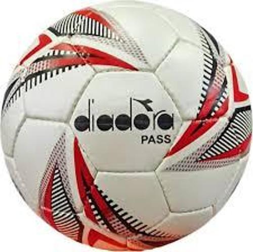 DİADORA PASS FUTBOL TOPU NO:5 PASS5 